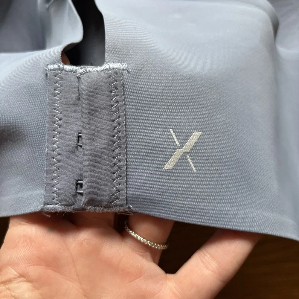 Knix Catalyst High Impact Adjustable Straps Sports‎ Bra Size 8 Grey Workout Run